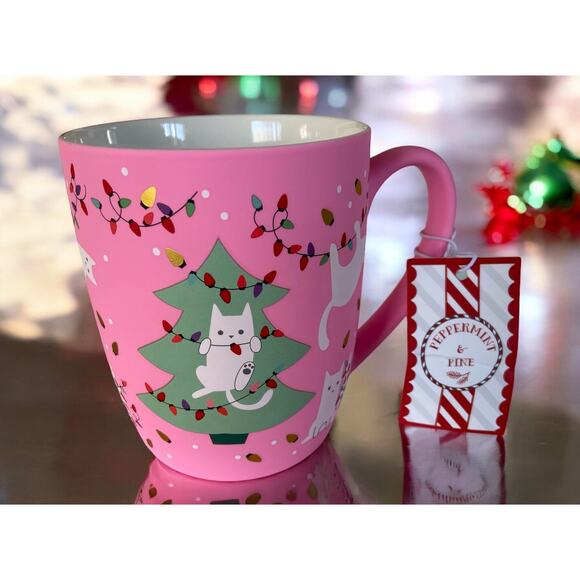 NEW Peppermint & Pine White Cats Christmas Tree 18oz Satin Pink Coffee Tea Mug - Picture 1 of 4